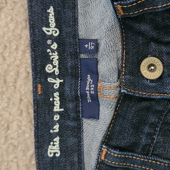 Levi's mid-rise tilted straight dark wash jeans, size 4/27 - Picture 4 of 4